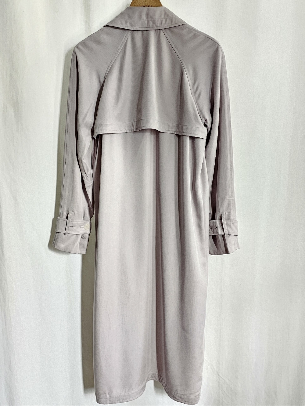 Aritzia Babaton Lilac Lawson Trench Coat - Picture 5 of 16